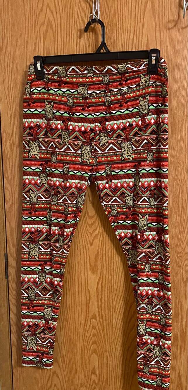 LuLaRoe Leggings Tall & Curvy Scotty Dog Christmas Fair Isle Print
